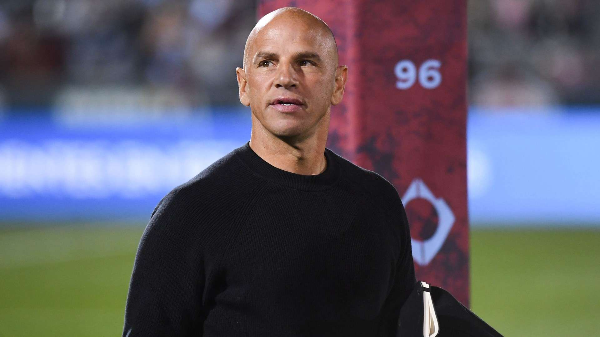 方面表现相 方面表现相